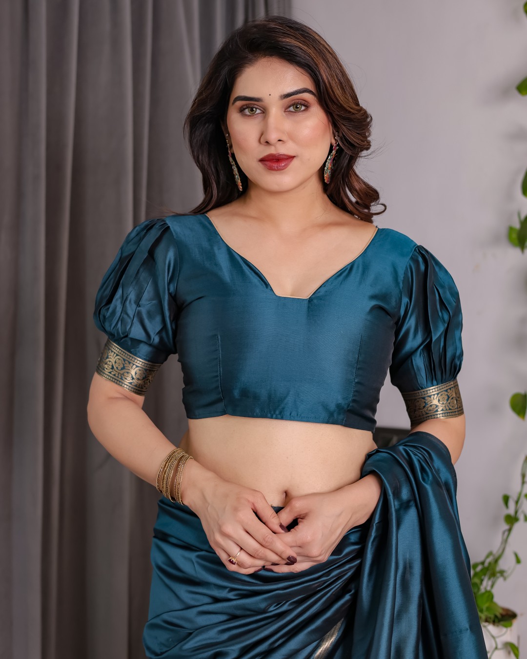 Soft Kanjivaram Silk Saree with Golden Zari Border & Rich Pallu | 5.5m Saree + 0.8m Blouse Piece(Pack of 1)