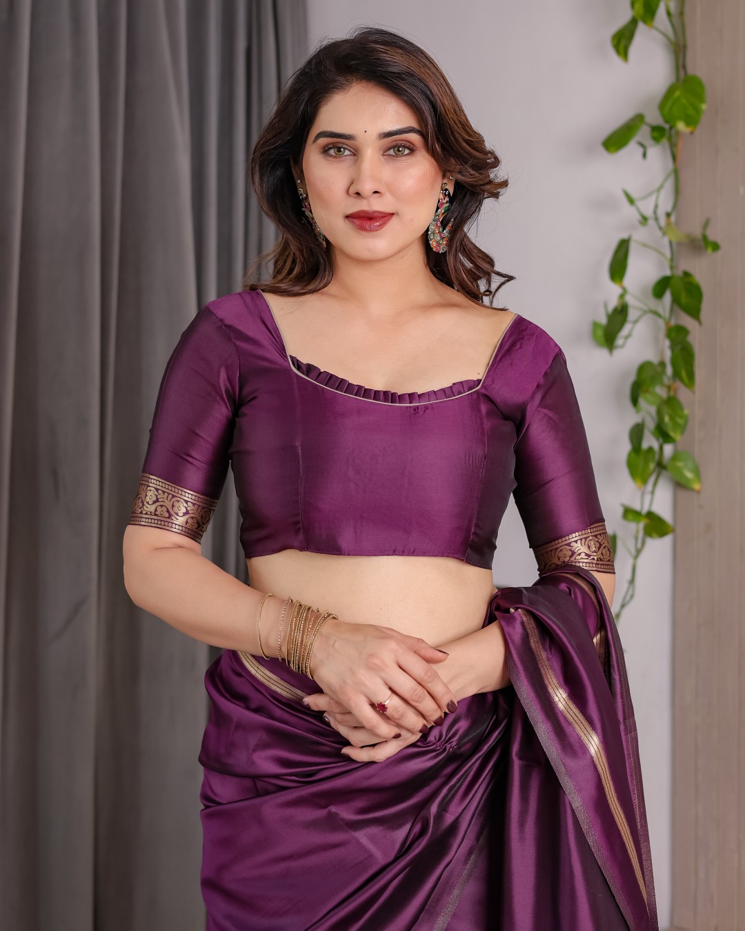 Soft Kanjivaram Silk Saree with Golden Zari Border & Rich Pallu | 5.5m Saree + 0.8m Blouse Piece(Pack of 1)