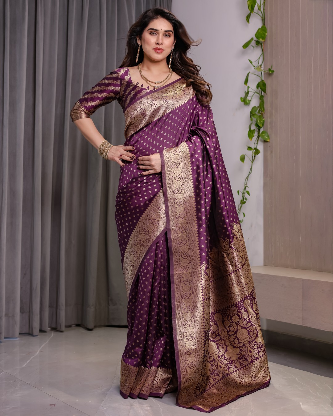 Pure Kanjivaram Silk Saree with Rich Golden Zari Weaving & Traditional Floral Pallu | 5.5m Saree + 0.8m Blouse (Pack of 1)