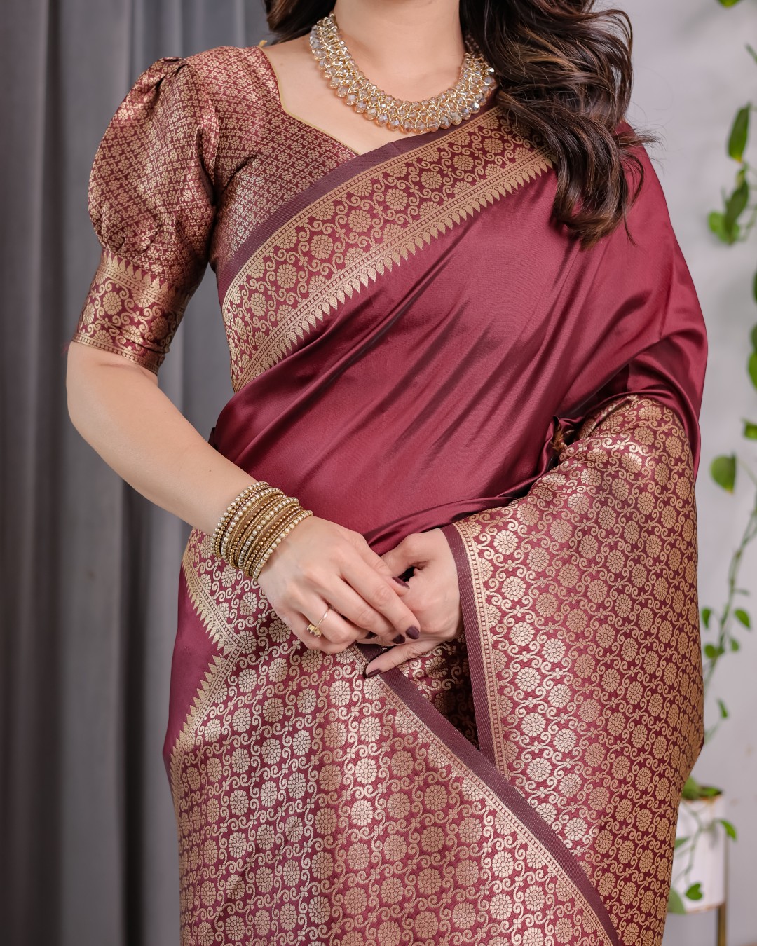 Pure Kanjivaram Silk Saree with All-Over Golden Jacquard Weaving & Designer Blouse | 5.5m Saree + 0.8m Blouse Piece(Pack of 1)