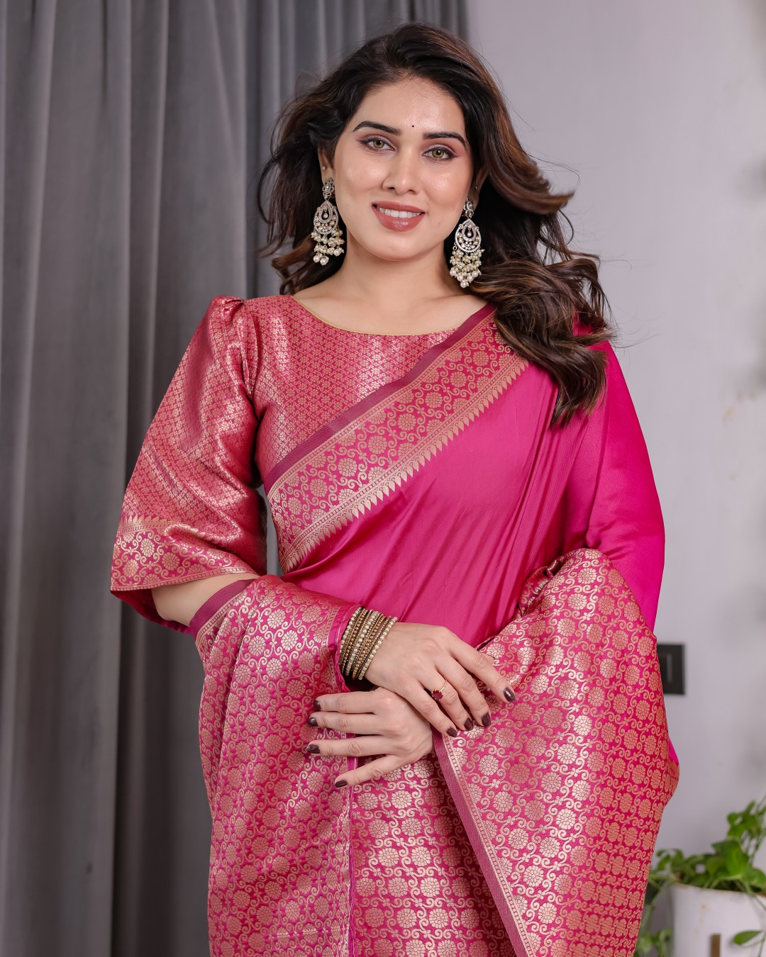 Pure Kanjivaram Silk Saree with All-Over Golden Jacquard Weaving & Designer Blouse | 5.5m Saree + 0.8m Blouse Piece(Pack of 1)