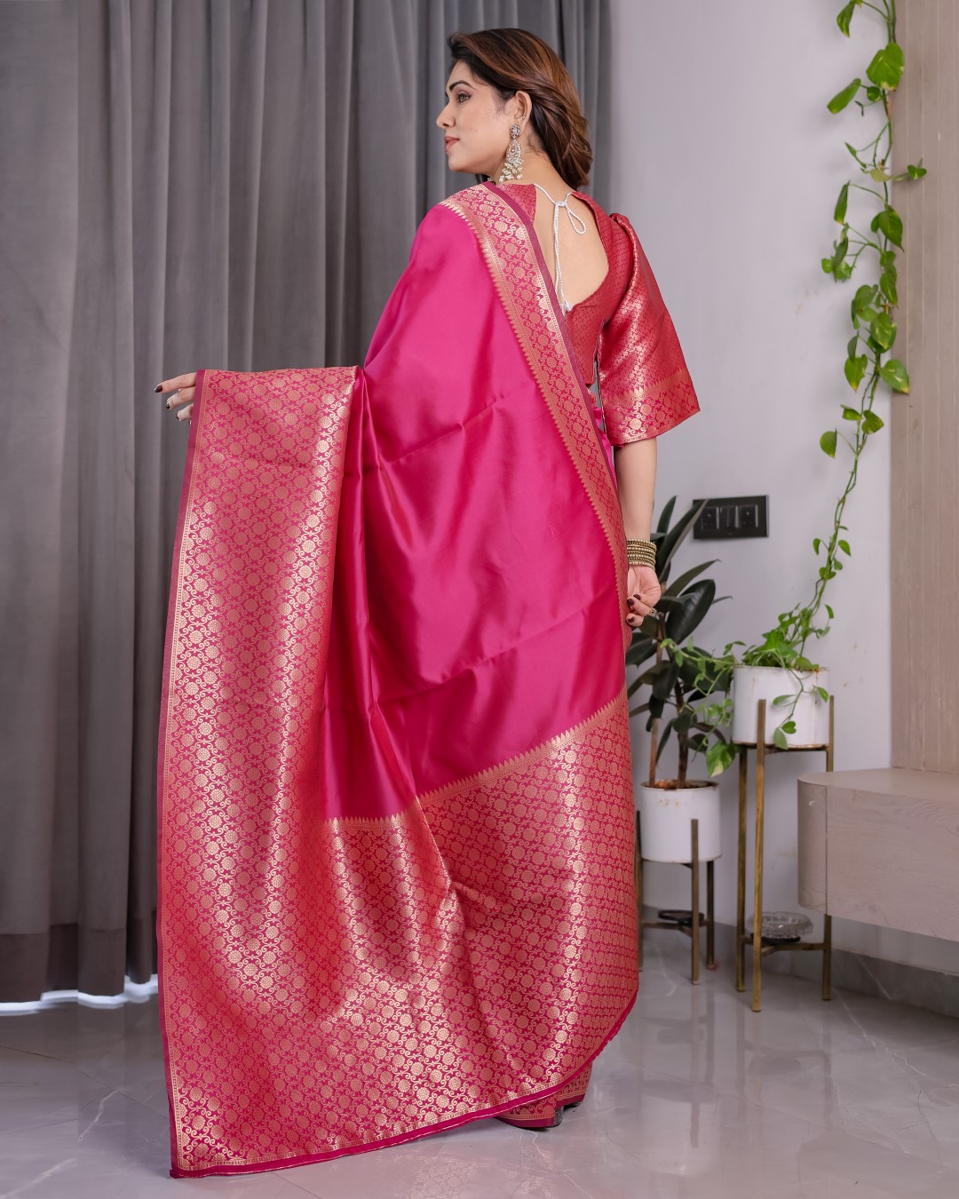Pure Kanjivaram Silk Saree with All-Over Golden Jacquard Weaving & Designer Blouse | 5.5m Saree + 0.8m Blouse Piece(Pack of 1)