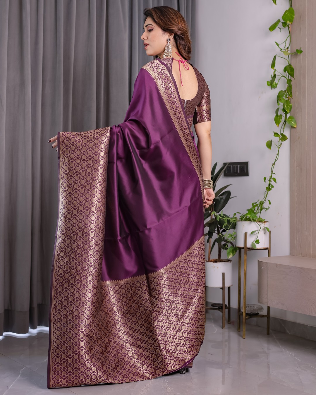 Pure Kanjivaram Silk Saree with All-Over Golden Jacquard Weaving & Designer Blouse | 5.5m Saree + 0.8m Blouse Piece(Pack of 1)