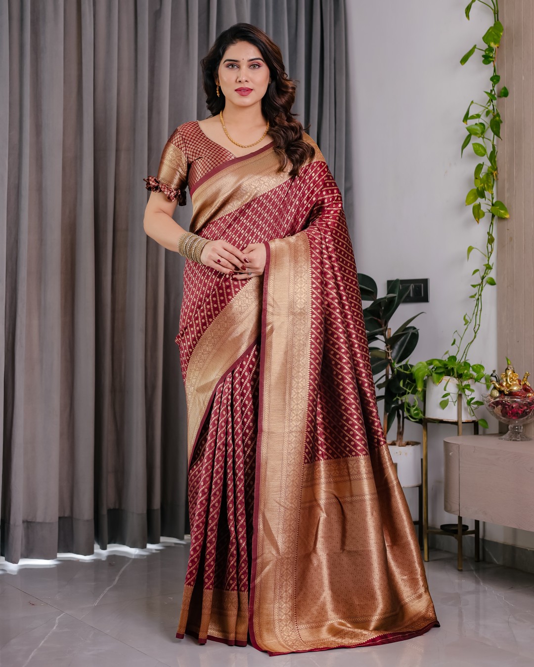 Pure Kanjivaram Silk Saree with Gold Zari Striped Floral Pallu & Broad Border | 5.5m Saree + 0.8m Jacquard Blouse Piece(Pack of 1)
