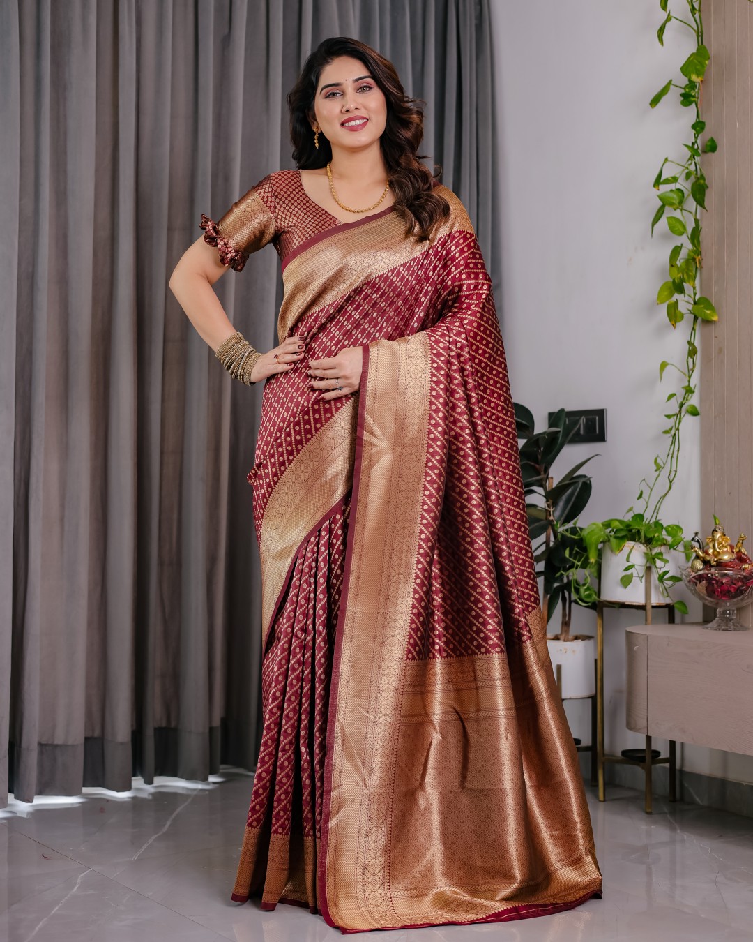 Pure Kanjivaram Silk Saree with Gold Zari Striped Floral Pallu & Broad Border | 5.5m Saree + 0.8m Jacquard Blouse Piece(Pack of 1)
