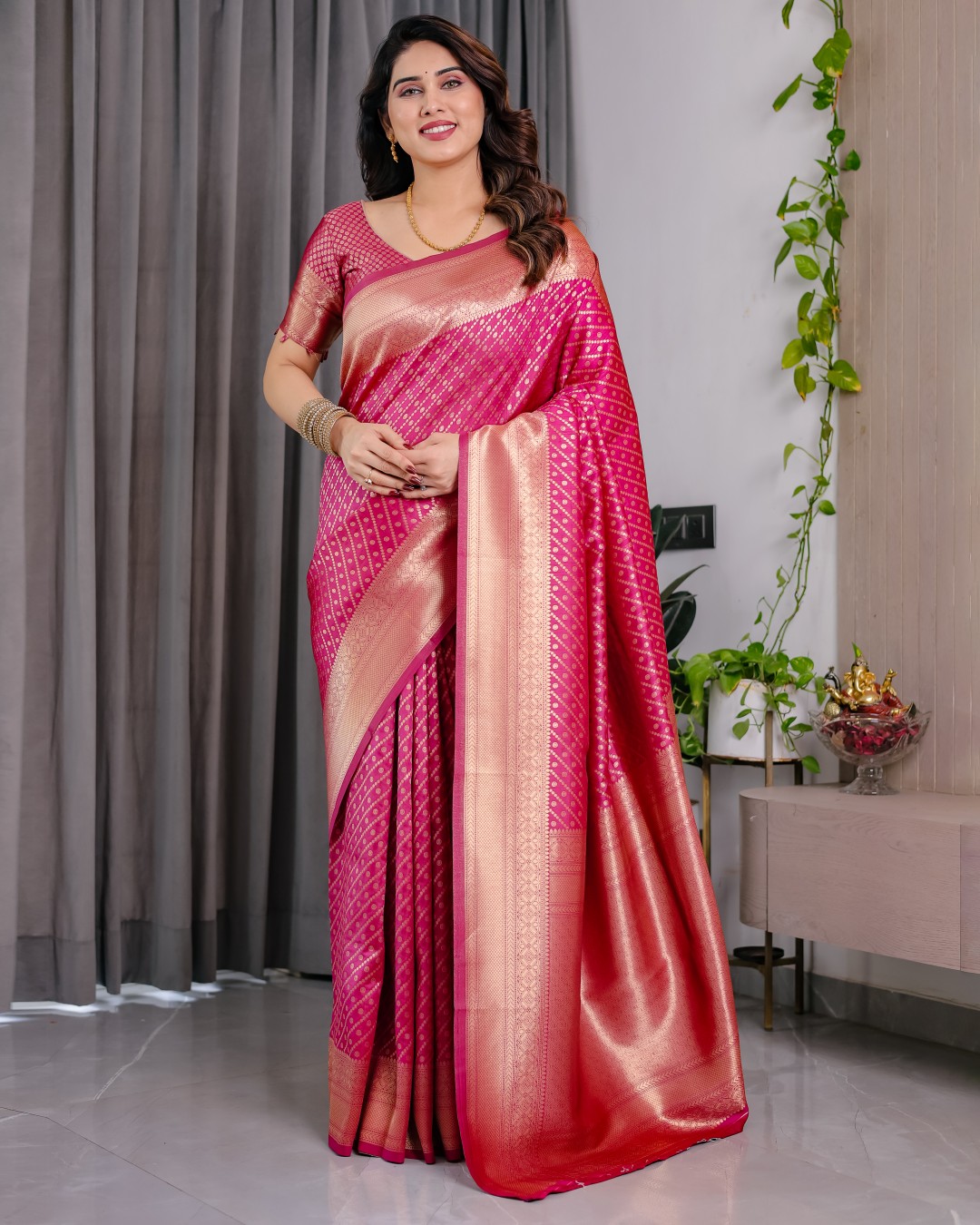 Pure Kanjivaram Silk Saree with Gold Zari Striped Floral Pallu & Broad Border | 5.5m Saree + 0.8m Jacquard Blouse Piece(Pack of 1)