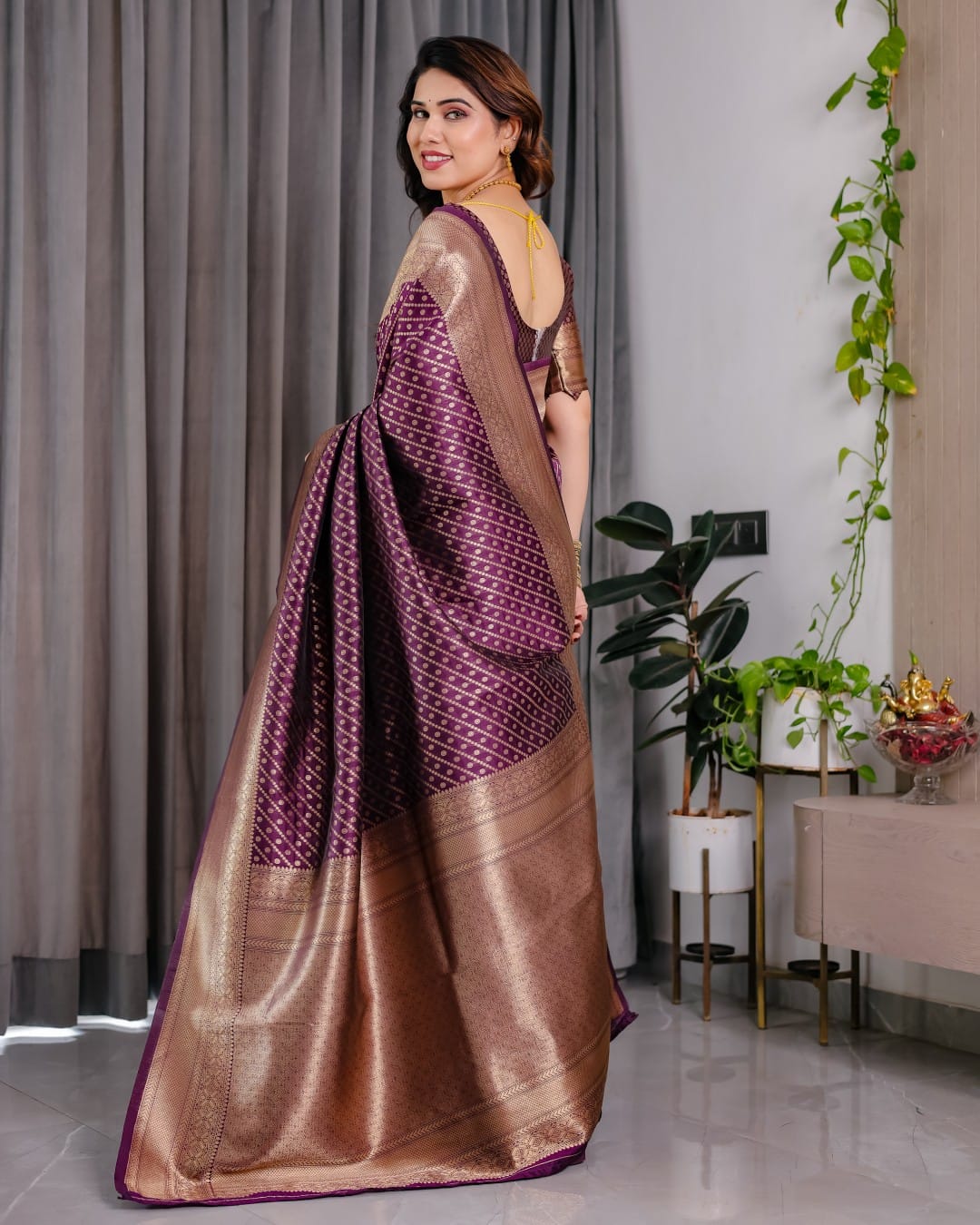 Pure Kanjivaram Silk Saree with Gold Zari Striped Floral Pallu & Broad Border | 5.5m Saree + 0.8m Jacquard Blouse Piece(Pack of 1)