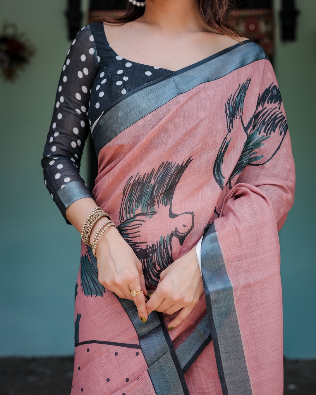 Pure Cotton Linen Saree with Floral Print, Blouse, and Tassel Detailing(Pack of 1)