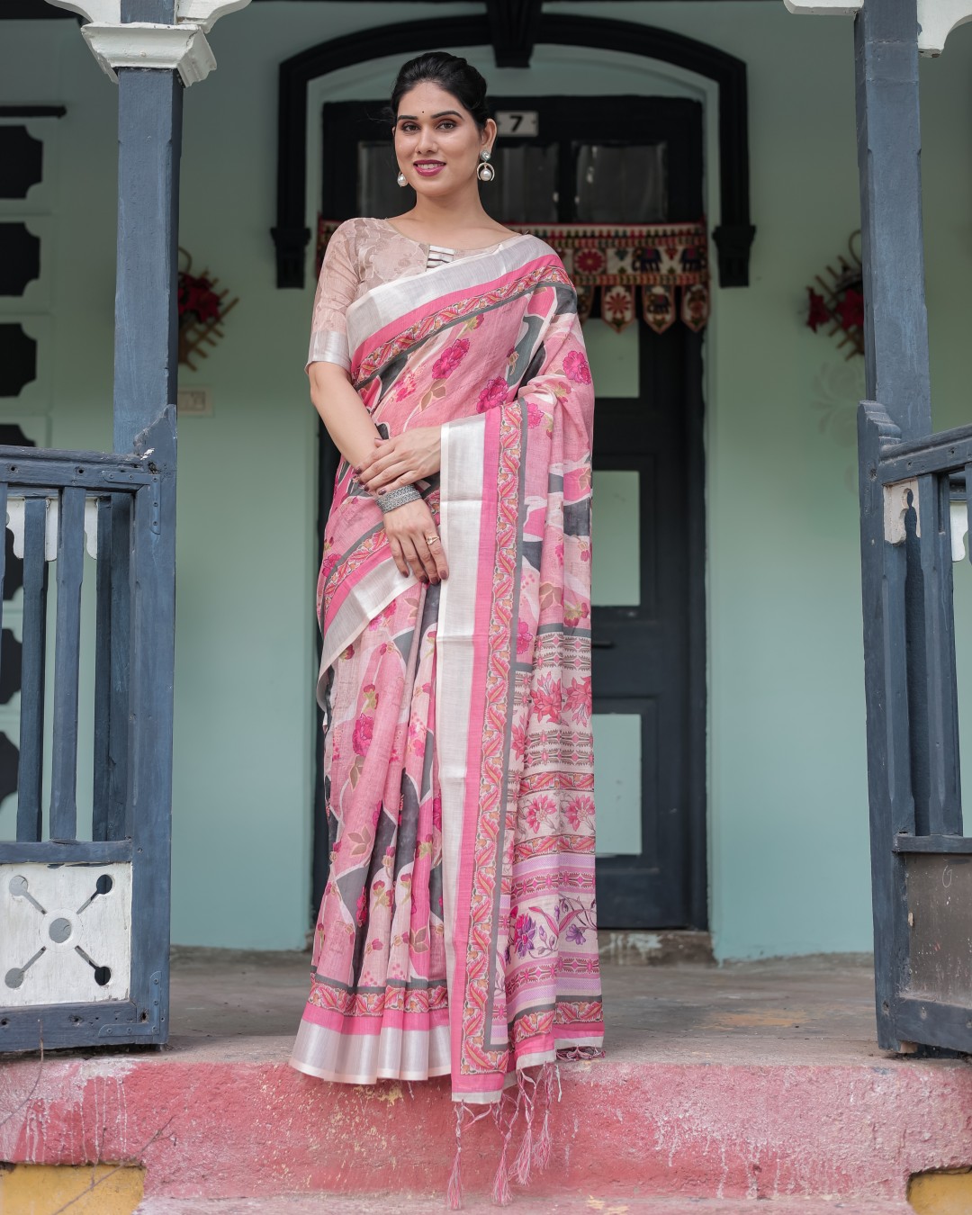 Pure Cotton Linen Saree with Floral and Foliage Prints, Contrast Border, and Tassels(Pack of 1)