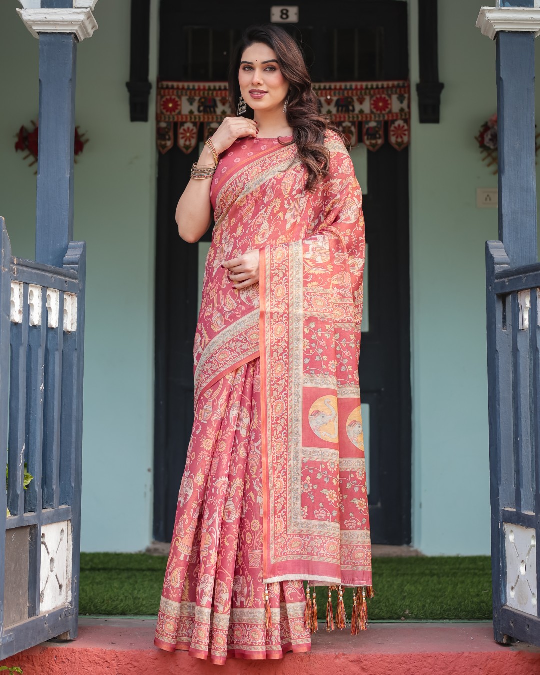 Handloom Cotton-Linen Saree with Mythological Motifs and Floral Pallu(Pack of 1)