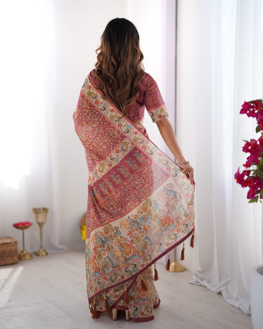 Handloom Cotton Saree with All-Over Floral Print & Multicolor Royal Procession Pallu (Pack of 1)