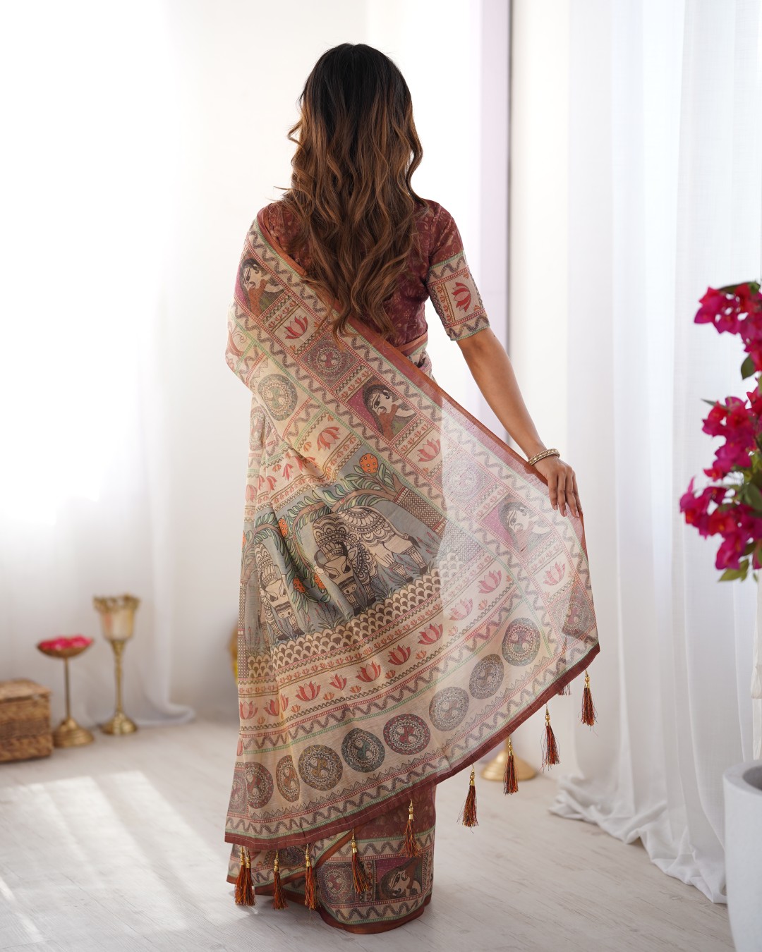 Handloom Cotton Saree with All-Over Floral Print & Multicolor Royal Procession Pallu (Pack of 1)