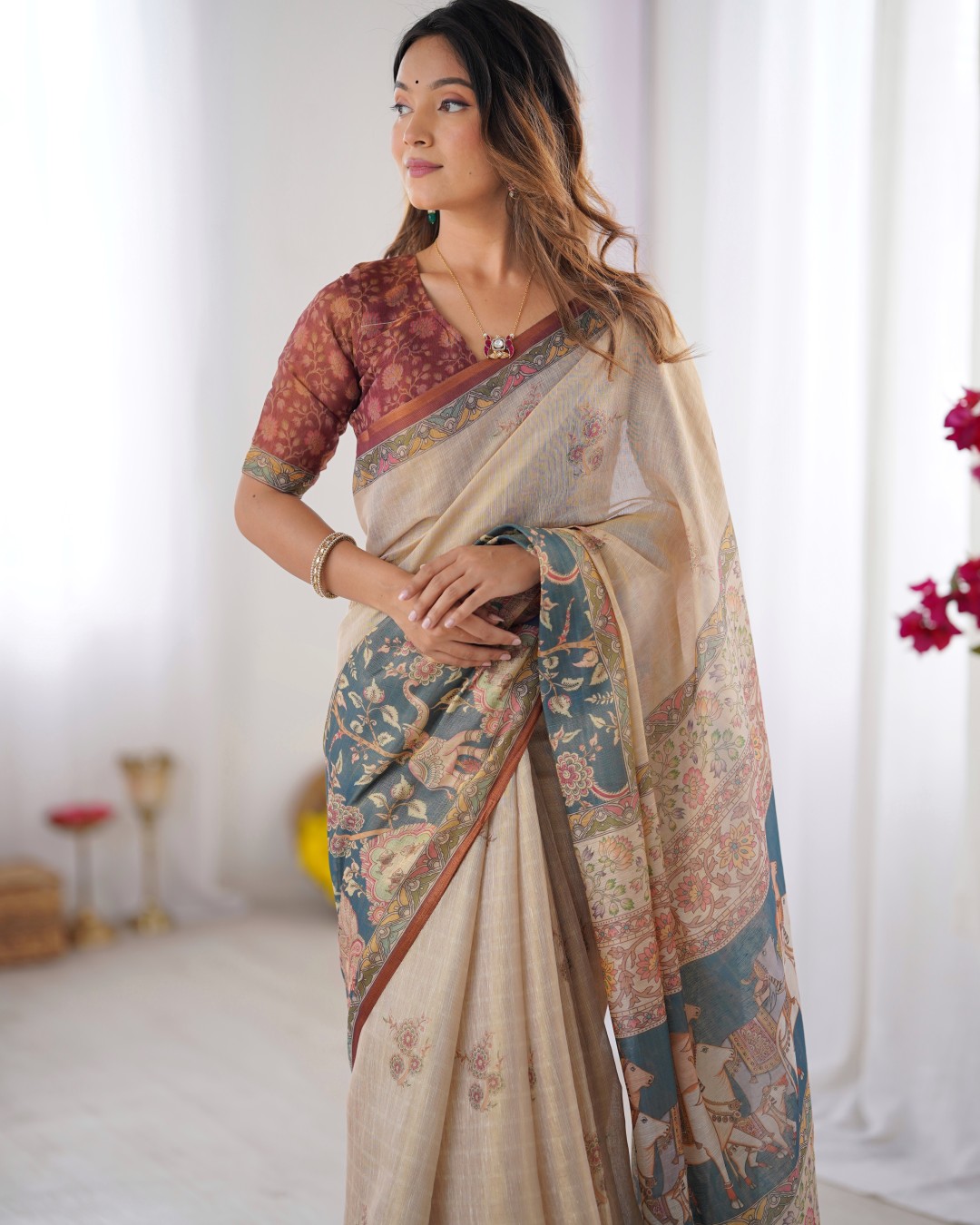 Handloom Cotton Saree with Maroon Blouse and Multicolor Royal Procession Pallu(Pack of 1)