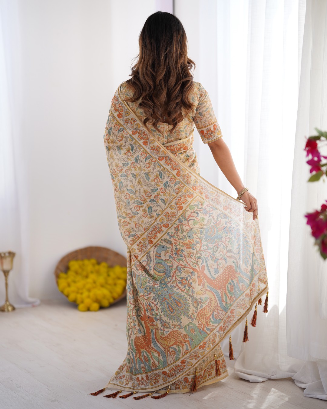 Linen Cotton Handloom Saree with Floral Buti Print and Madhubani Fish Art Pallu(Pack of 1)