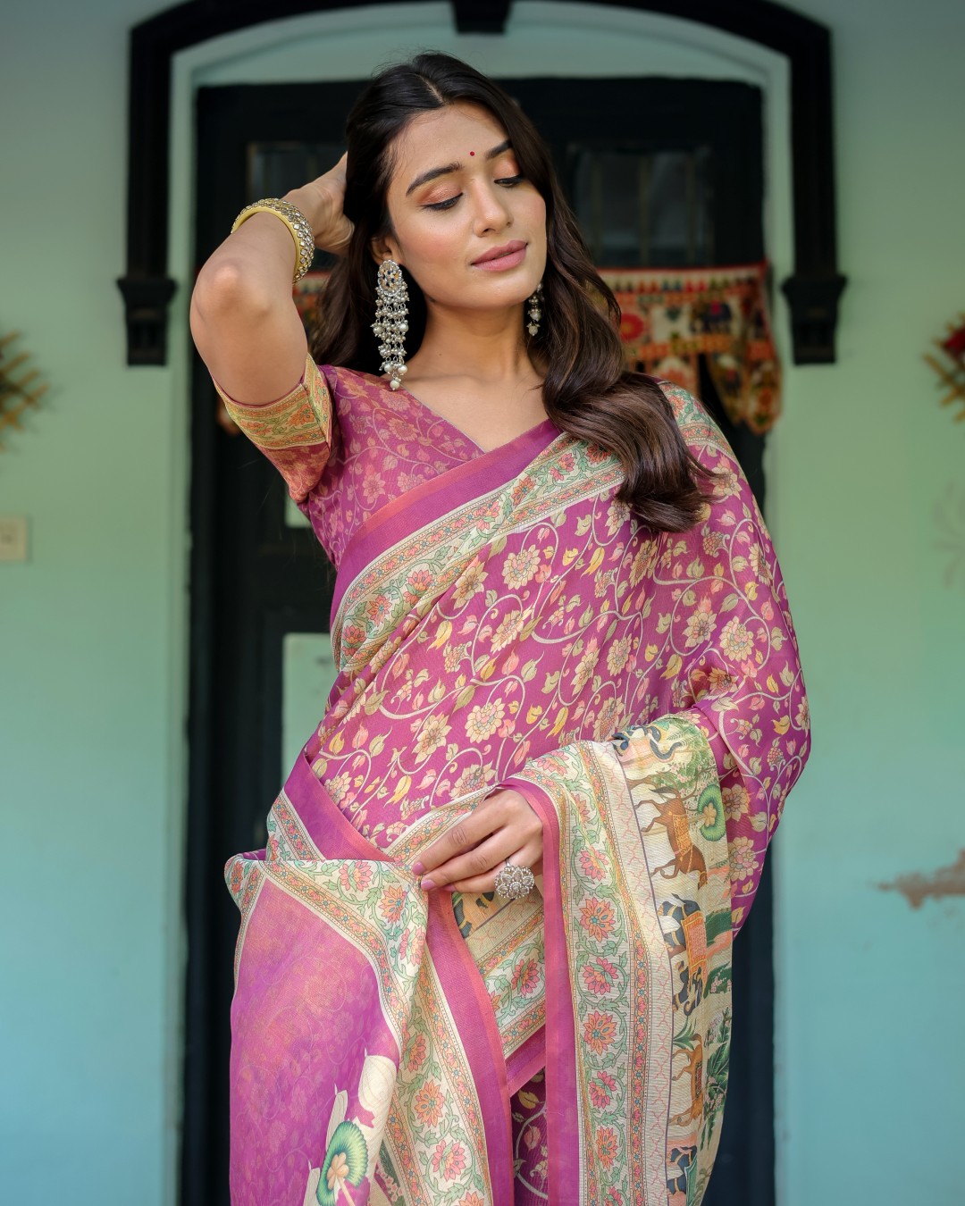 Handloom Cotton Saree with Bold Floral Print & Grand Peacock Pallu(Pack of 1)