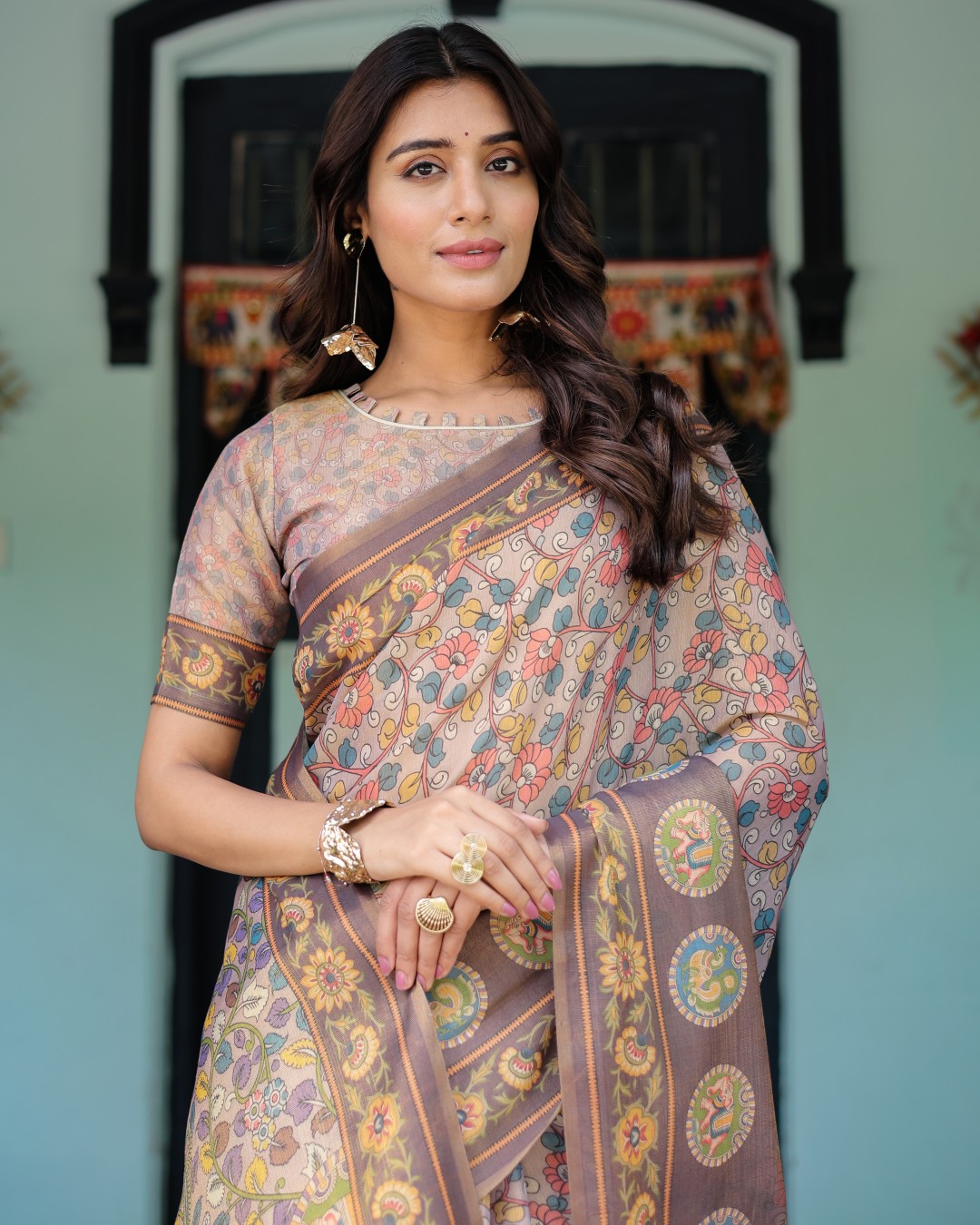 Handloom Cotton Saree with Mudra Motifs & Goddess Saraswati Pallu(Pack of 1)