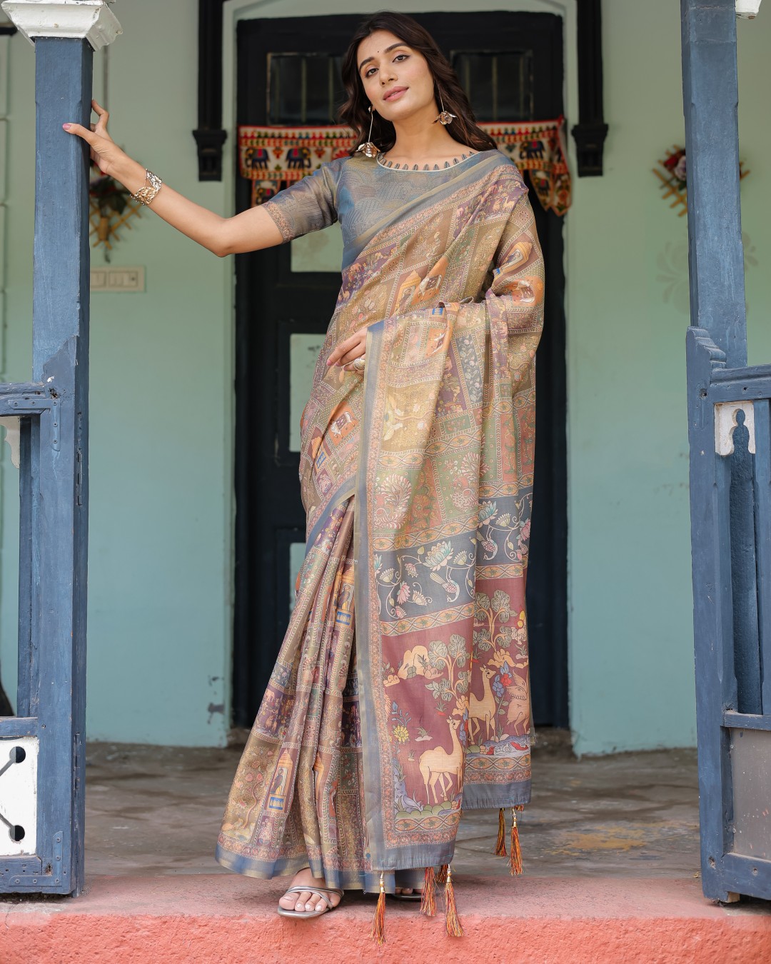 Handloom Cotton Saree with Subtle Ramayan Print and Heritage Motif Pallu(Pack of 1)