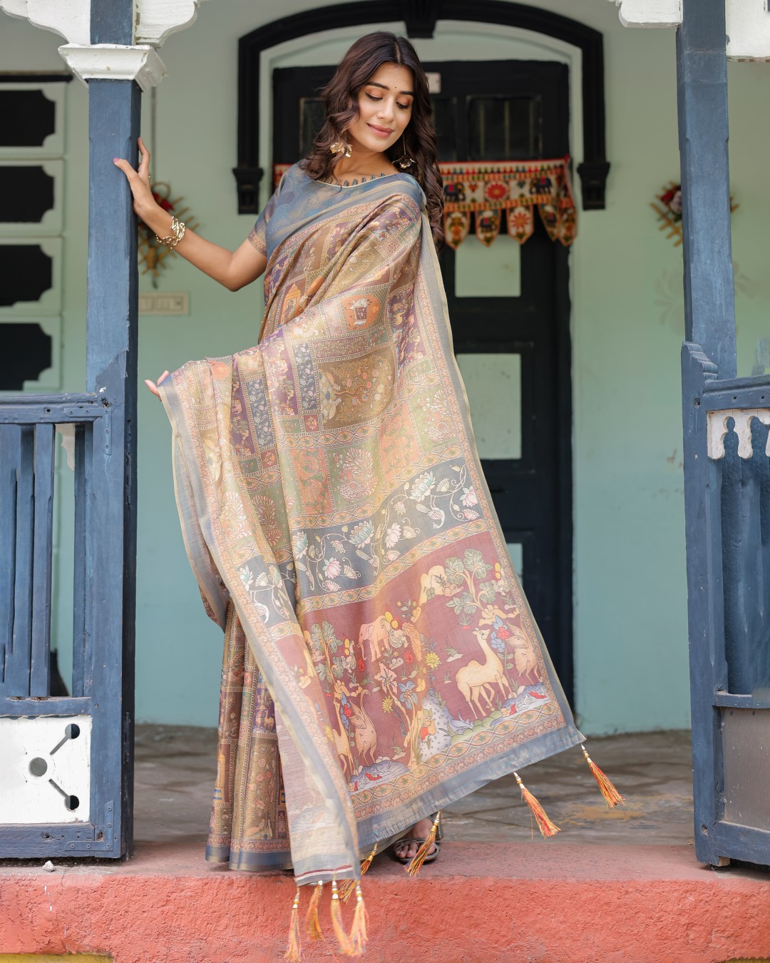 Handloom Cotton Saree with Subtle Ramayan Print and Heritage Motif Pallu(Pack of 1)