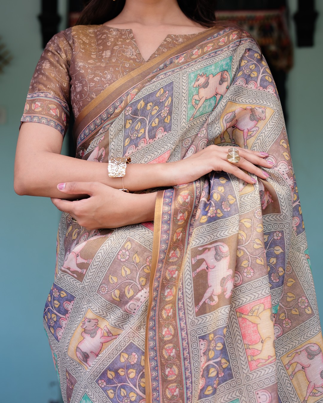 Handloom Cotton Saree with Subtle Ramayan Print and Heritage Motif Pallu(Pack of 1)