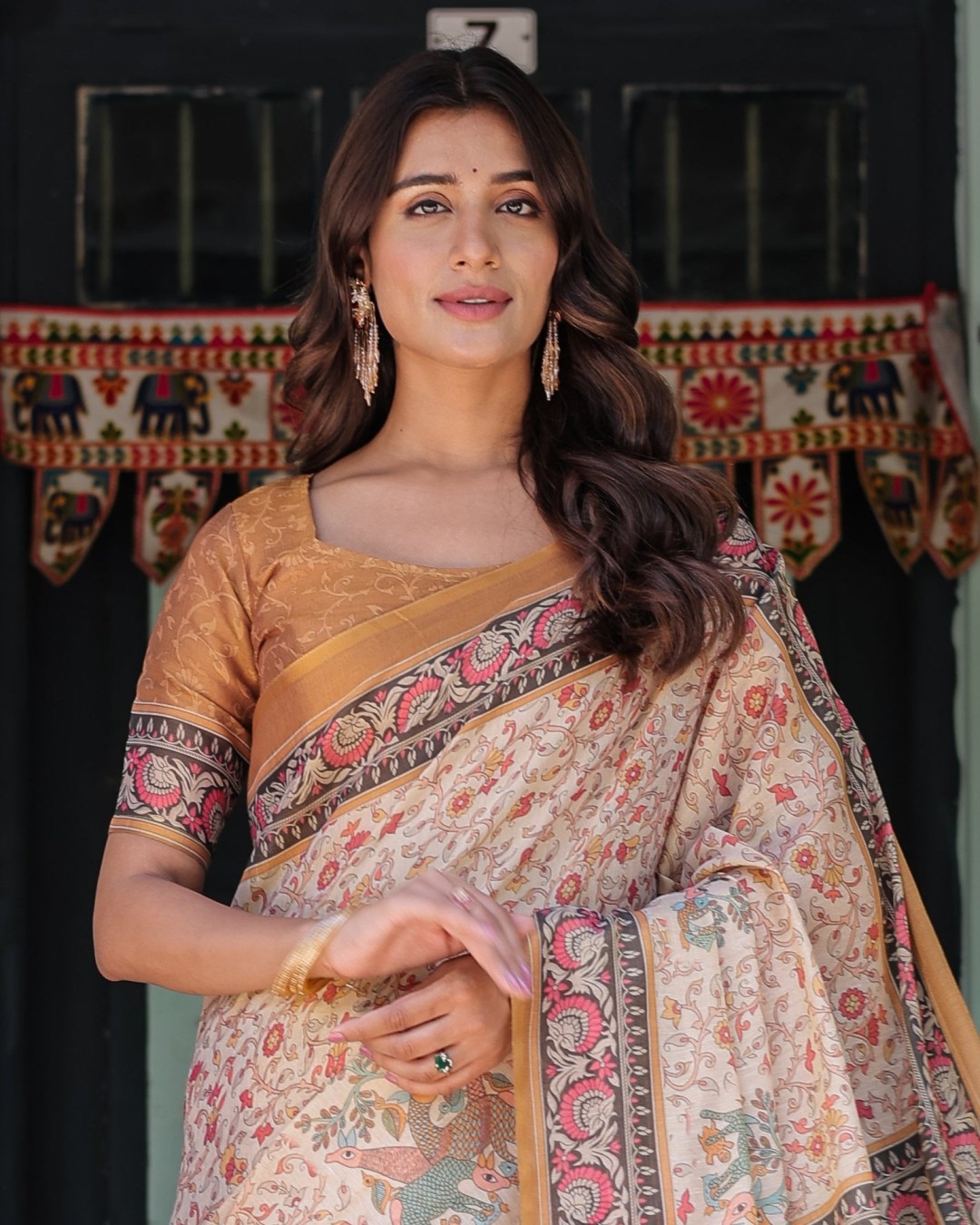 Handloom Cotton Saree with Floral Vine Print & Mythical Madhubani Cow Pallu(Pack of 1)