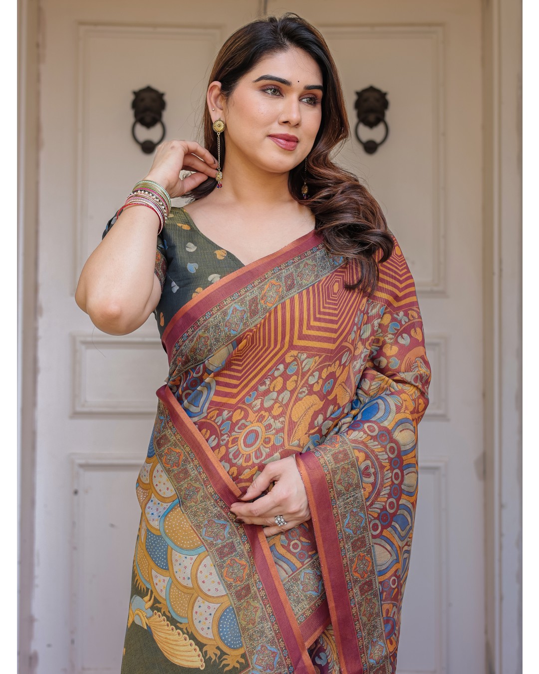 Handloom Cotton Saree with Mandala Pallu, Ornamental Border & Tassels – Traditional Festive Wear(Pack of 1)