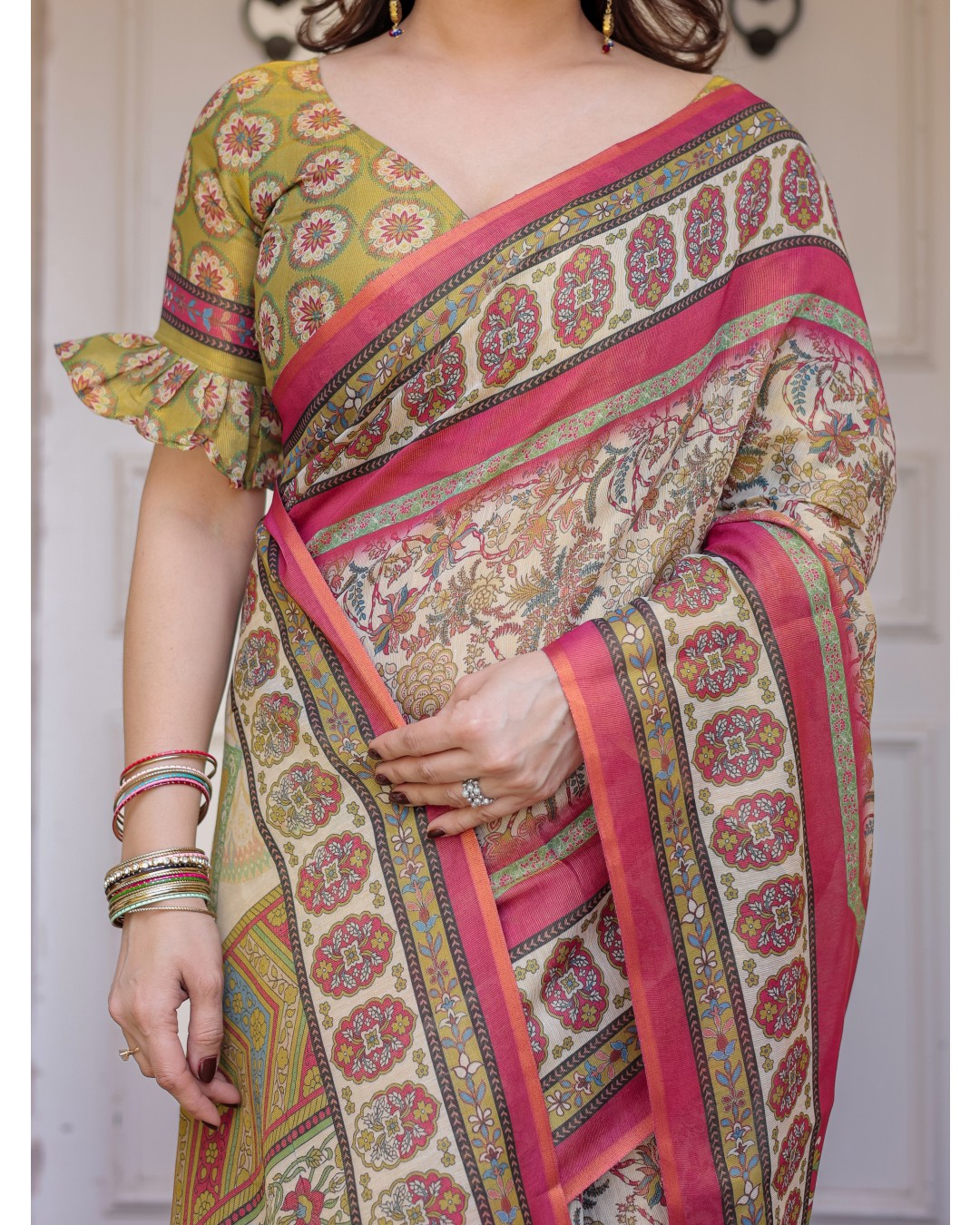 Handloom Cotton Saree with Mandala Pallu, Ornamental Border & Tassels – Traditional Festive Wear(Pack of 1)