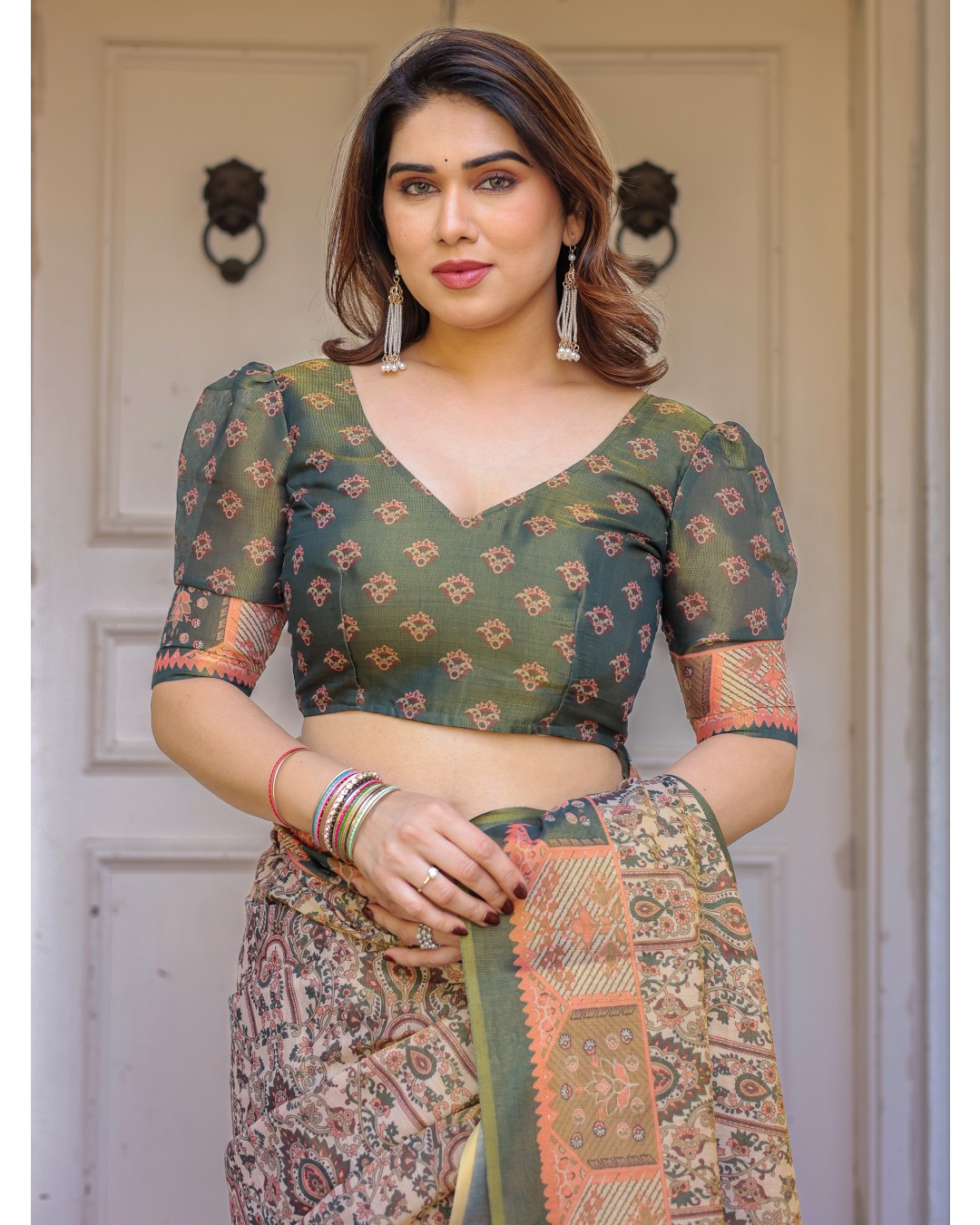 Floral Paisley Printed Handloom Cotton Saree with Heritage Border & Tassels – Festive Ethnic Wear(Pack of 1)