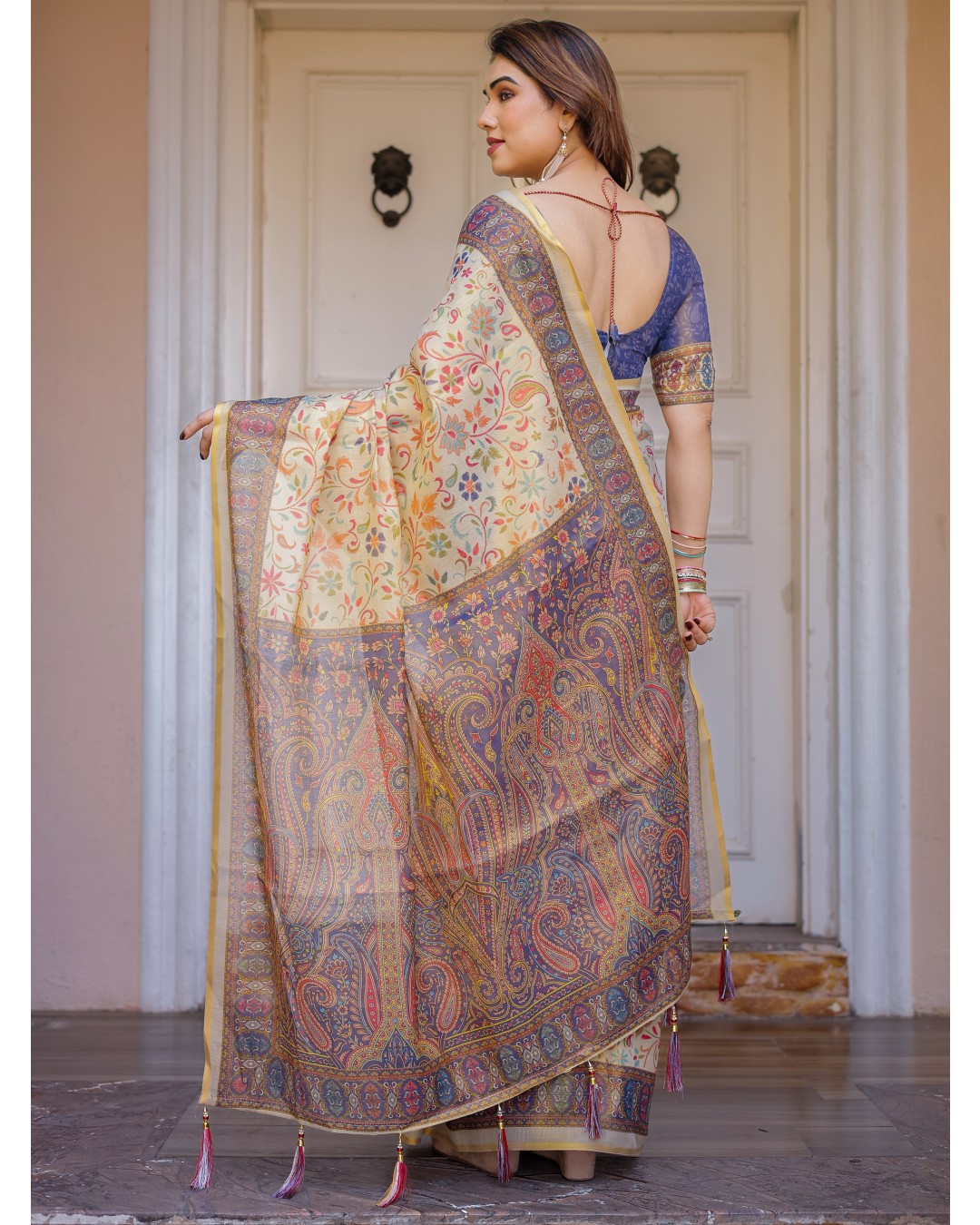 Floral Paisley Printed Handloom Cotton Saree with Heritage Border & Tassels – Festive Ethnic Wear(Pack of 1)