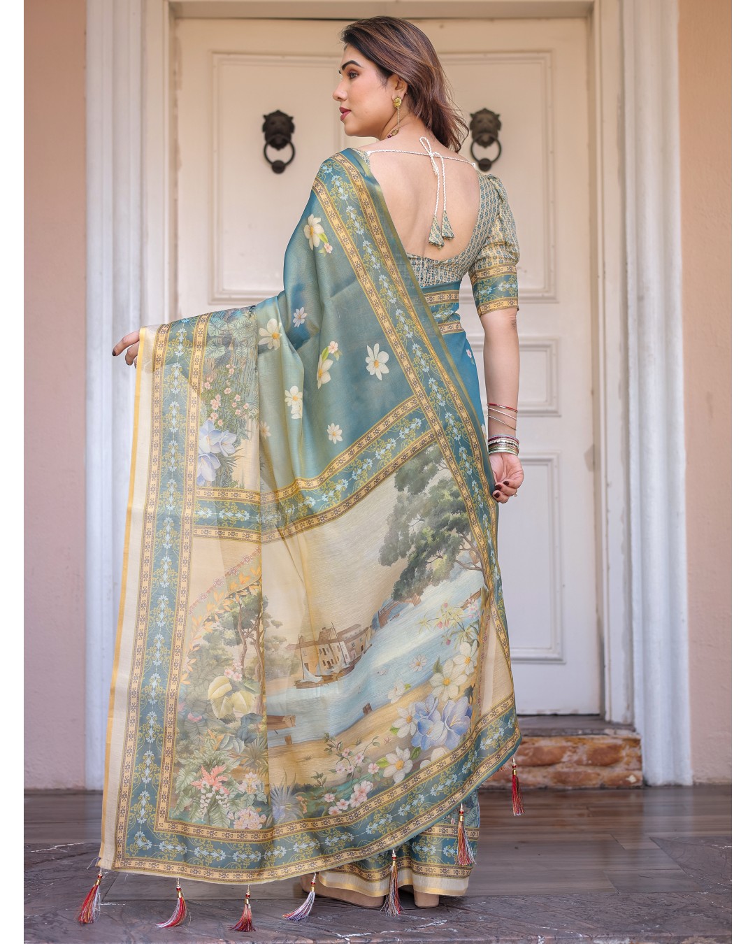 Scenic Landscape Printed Handloom Cotton Saree with Artistic Pallu & Tassels – Elegant Day Wear(Pack of 1)