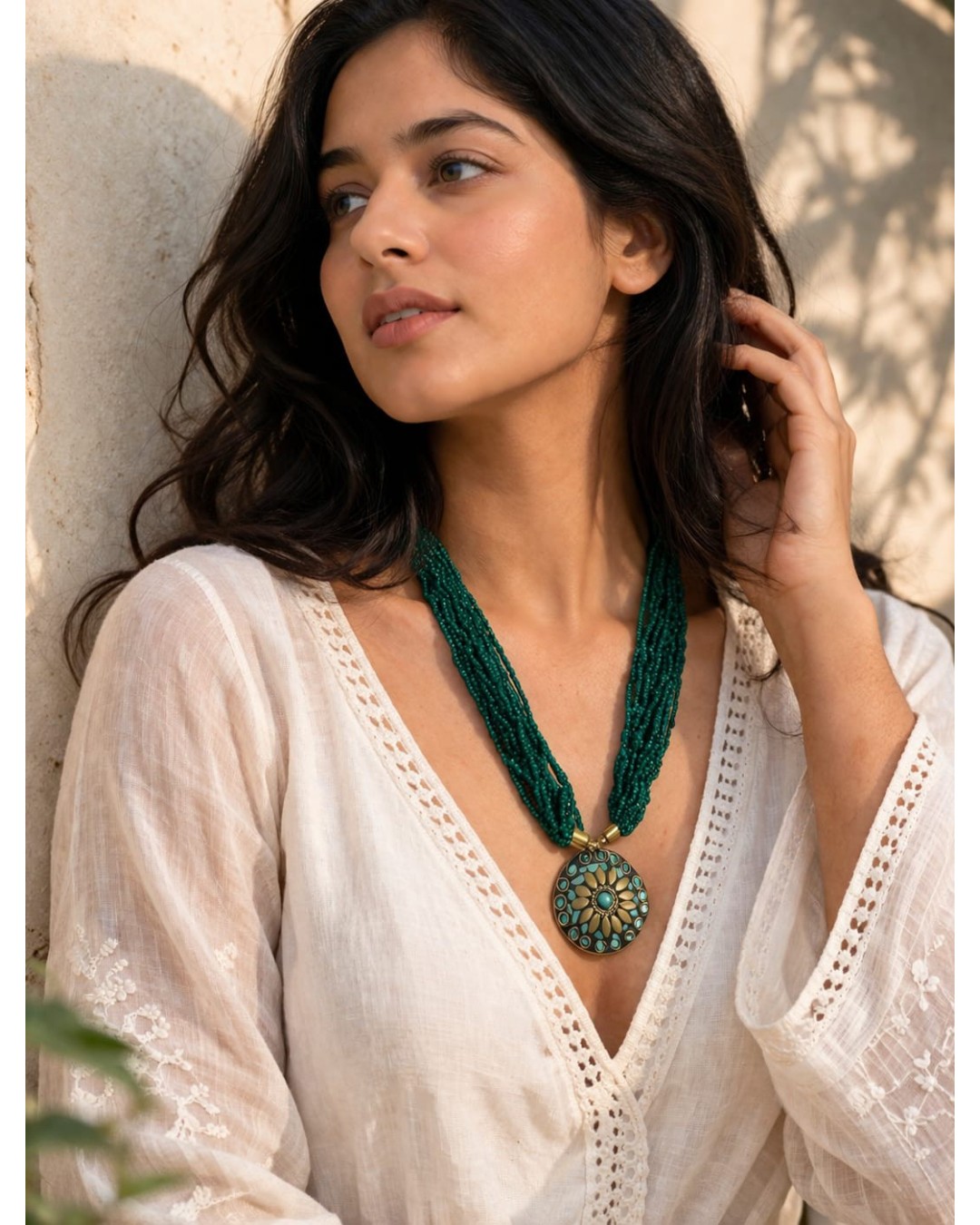 Women’s Green Beaded Statement Necklace with Round Pendant (Pack of 1)