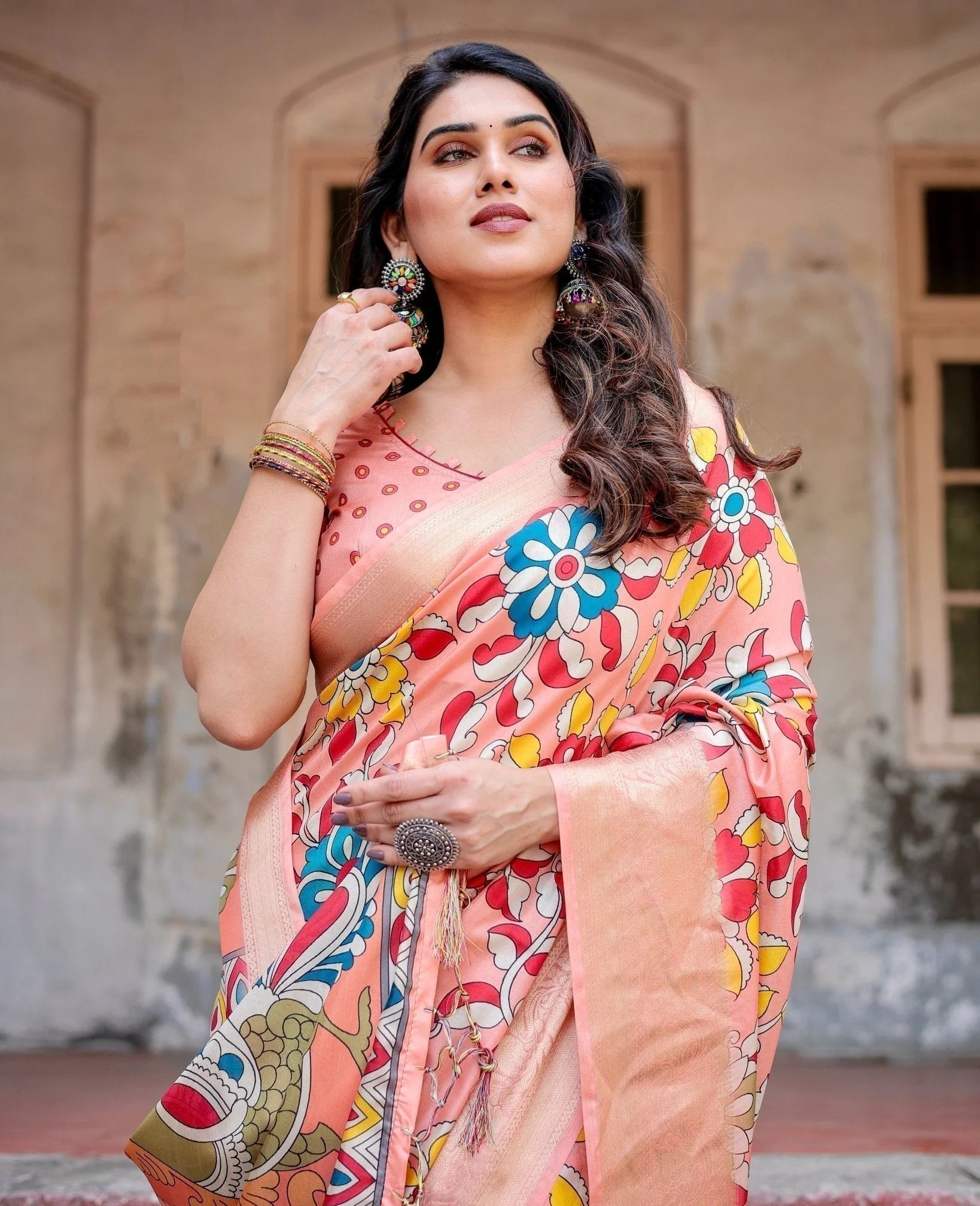 Peach Tussar Silk Saree with Vibrant Floral Kalamkari and Zari Highlights(pack of 1)