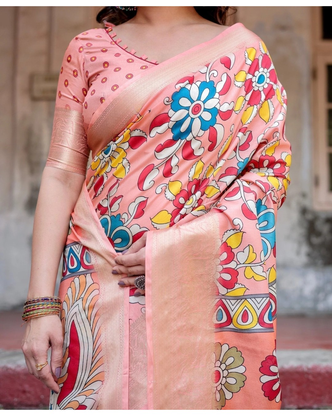 Peach Tussar Silk Saree with Vibrant Floral Kalamkari and Zari Highlights(pack of 1)