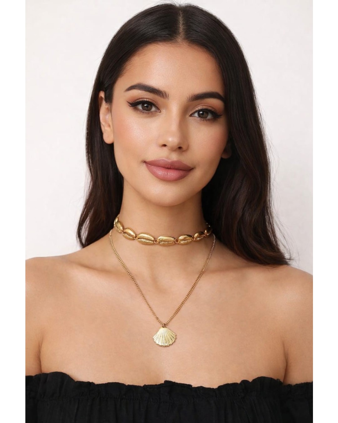 Layered Gold-Plated Seashell Necklace (pack of 1)