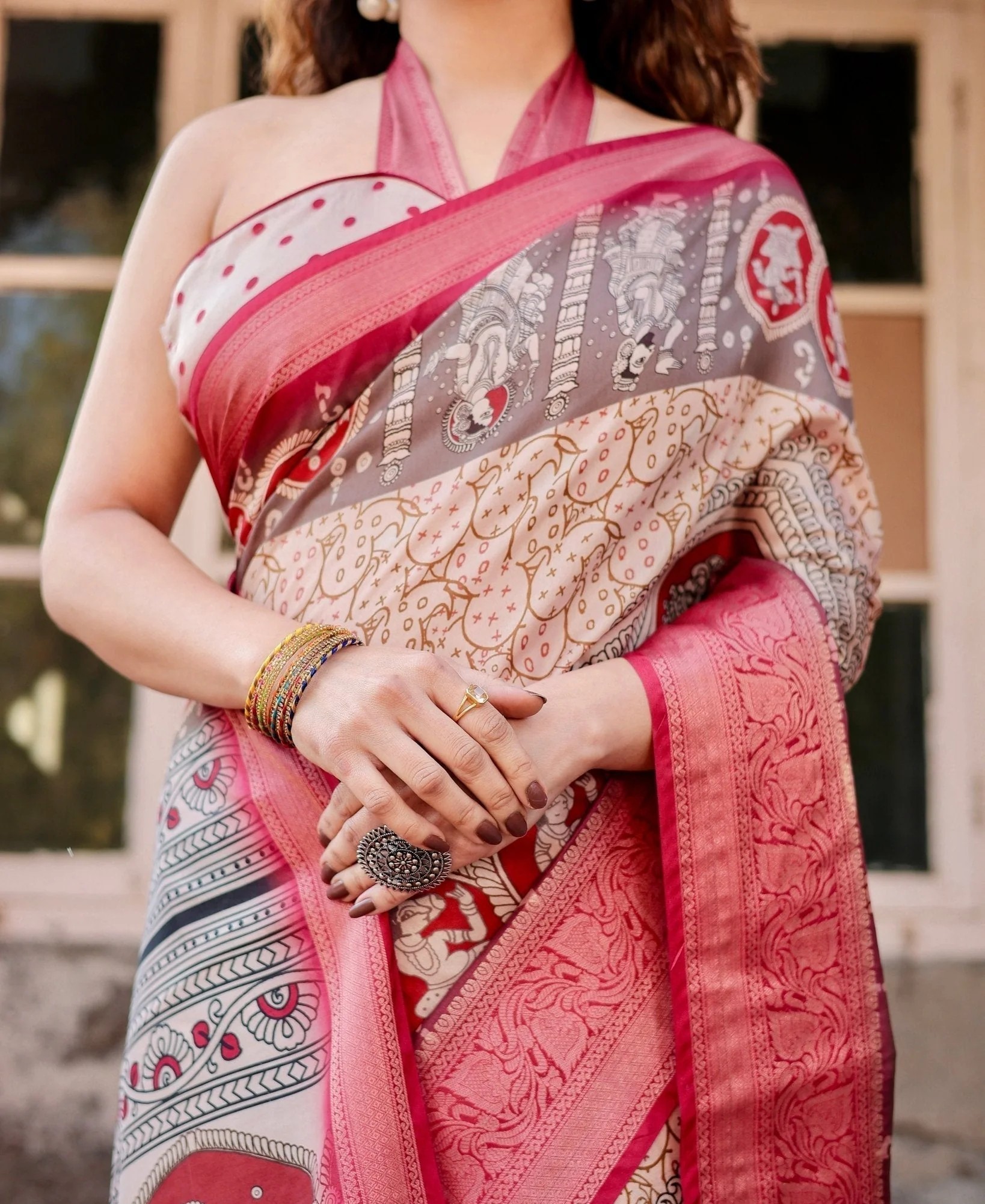Beige and Red Tussar Silk Saree with Traditional Motifs and Ornamental Zari Border (pack of 1)