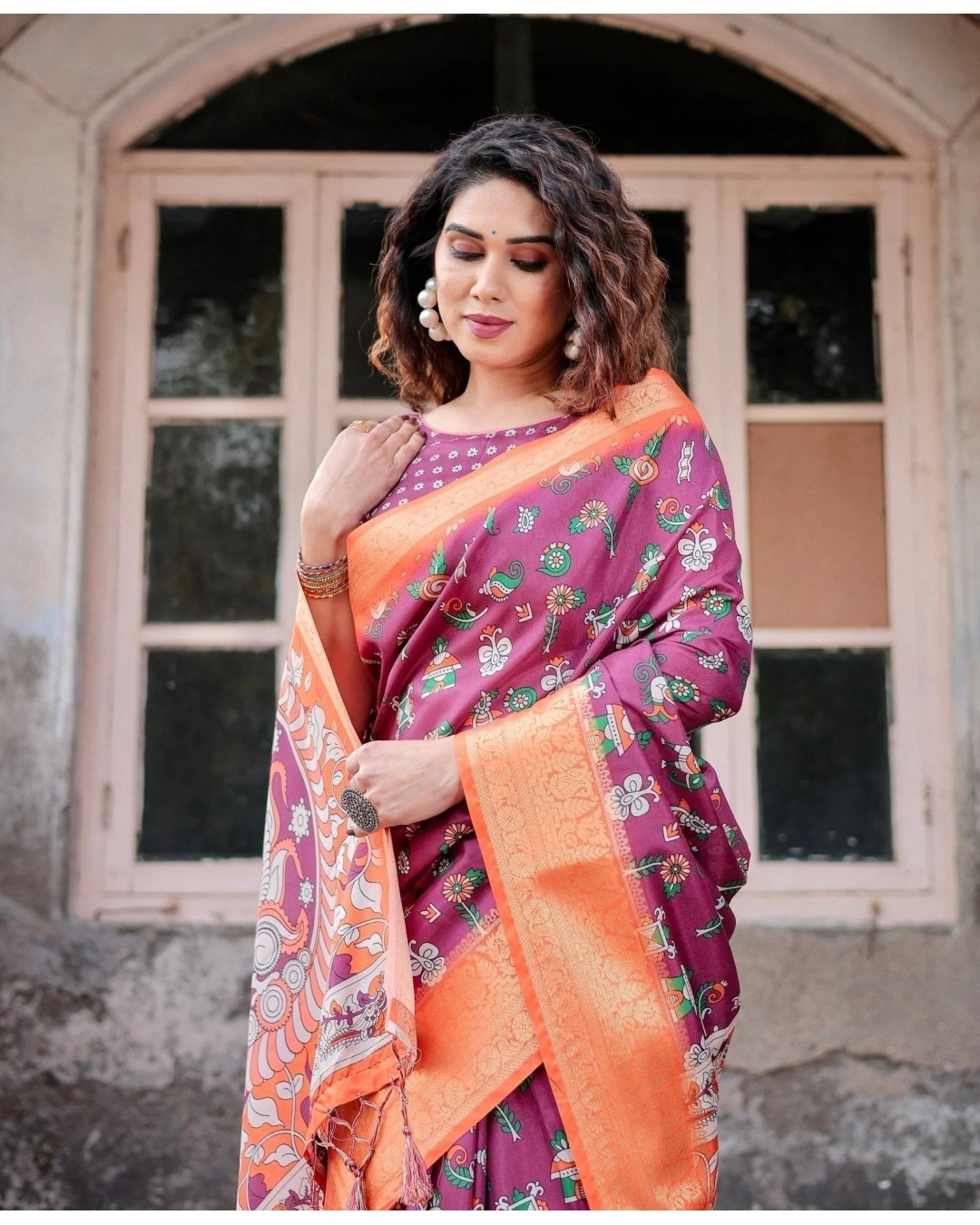 Wine Purple and Orange Tussar Silk Saree with Floral Motifs and Artistic Pallu (pack of 1)