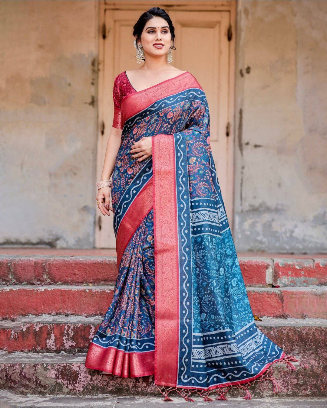 Teal Blue and Coral Tussar Silk Saree with Floral Weaves and Geometric Pallu (pack of 1)