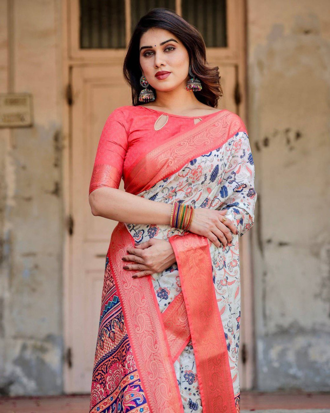 Ivory Tussar Silk Saree with Coral Zari Border and Intricate Floral Motifs (pack of 1)