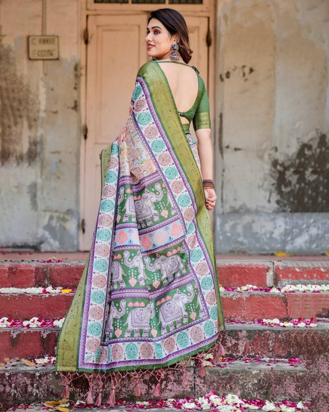 Ivory and Green Tussar Silk Saree with Elephant Motifs and Intricate Zari Border (pack of 1)