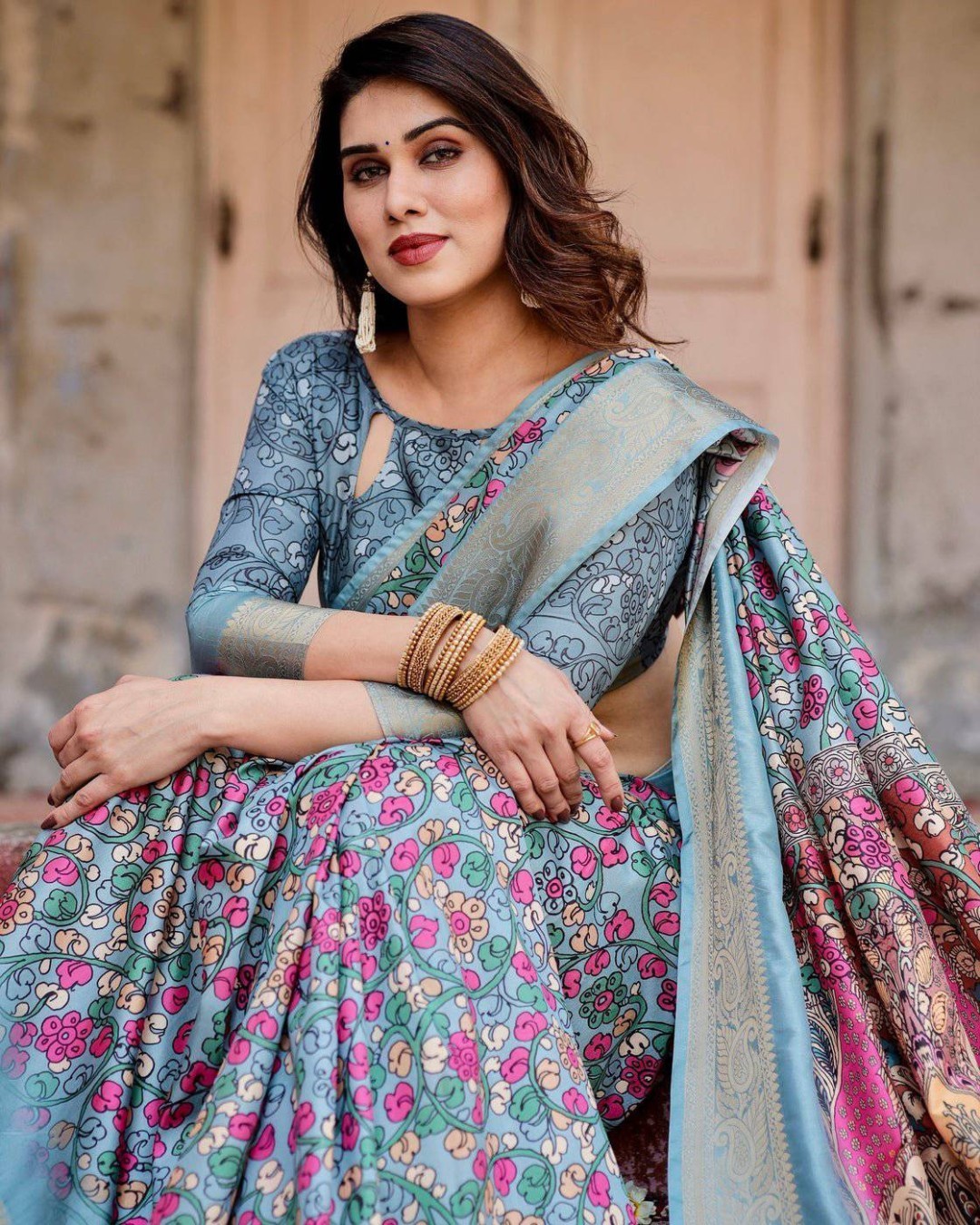 Sky Blue Tussar Silk Saree with Floral Weaves and Ornamental Pallu Design (pack of 1)
