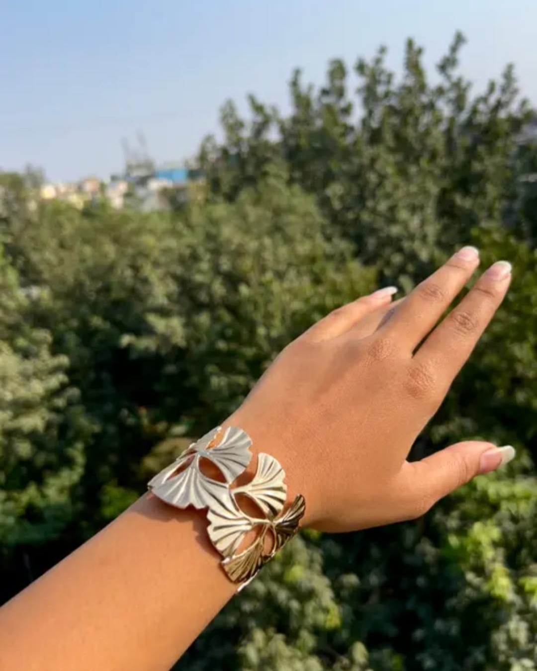 Premium Gold Plated Petals Bracelet (Pack of 1)