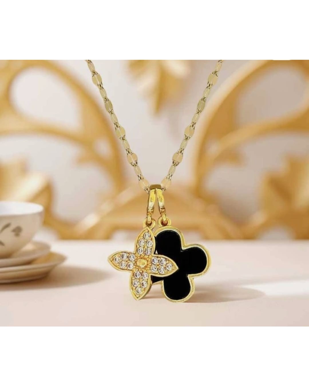 Black Clover Grace Necklace (pack of 1)